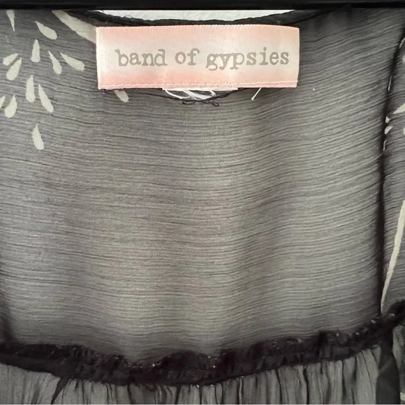 Band of gypsies black flowered boho duster - Picture 11 of 12